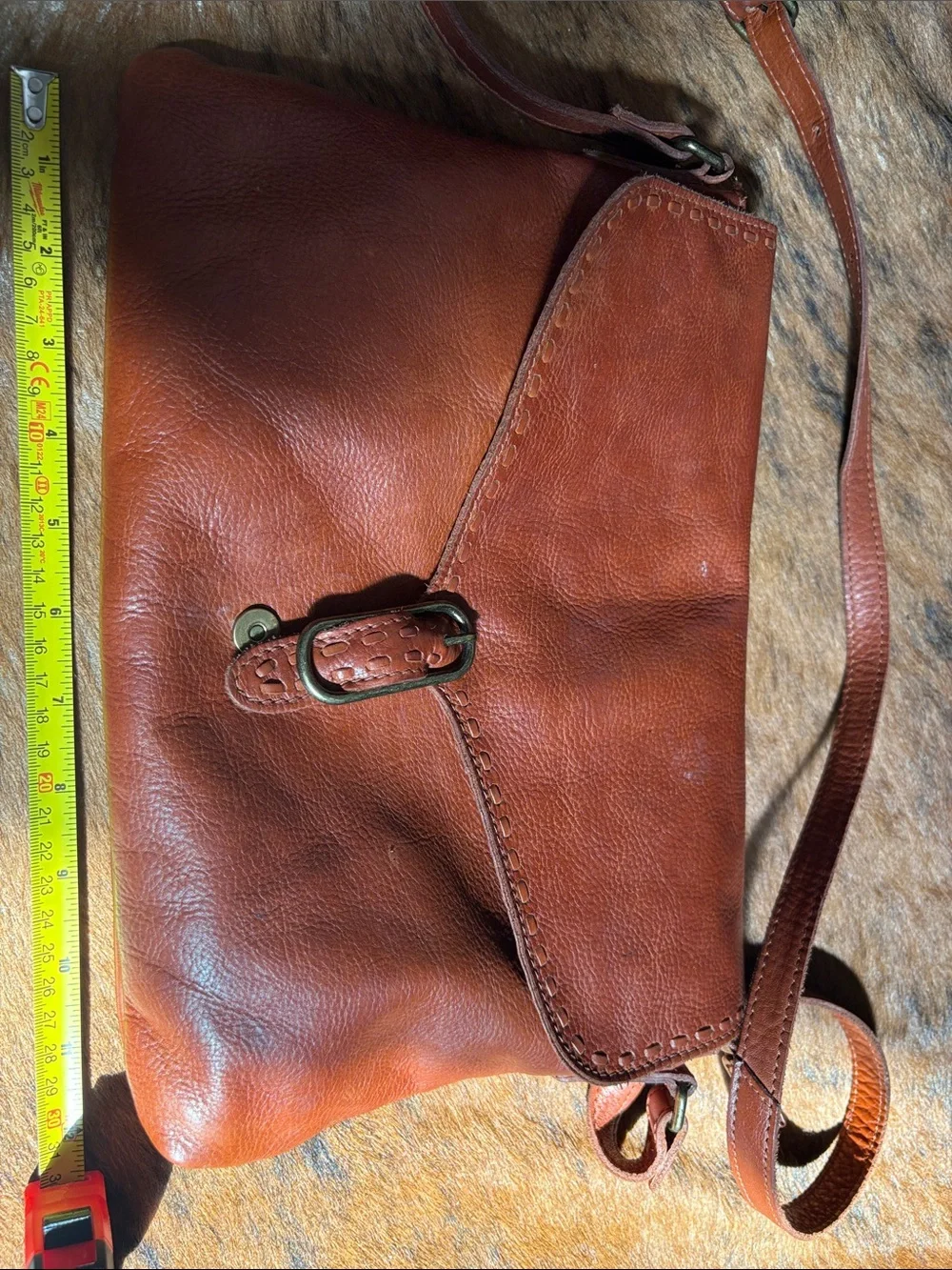Classic Leather Messenger Bag in Cognac Brown